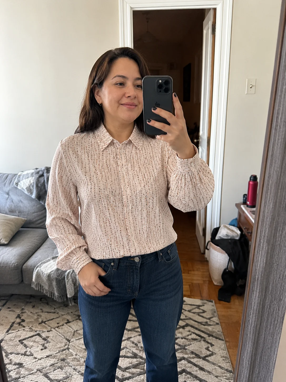 Detalhe da Camisa Liz feita à mão